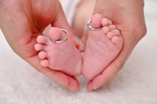 兰考宝宝脸上长黑点 兰考宝宝脸上长黑点